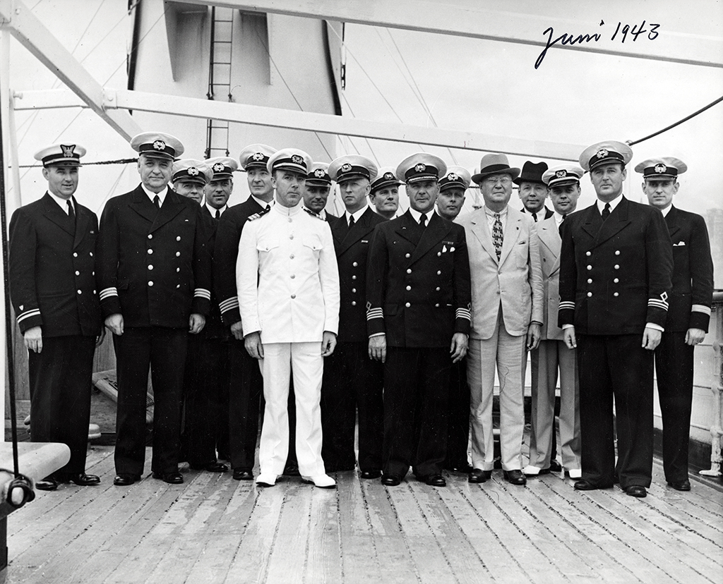 Sigfrid Ericson med besättning samt gäster ombord på M/S Gripsholm, juni 1943